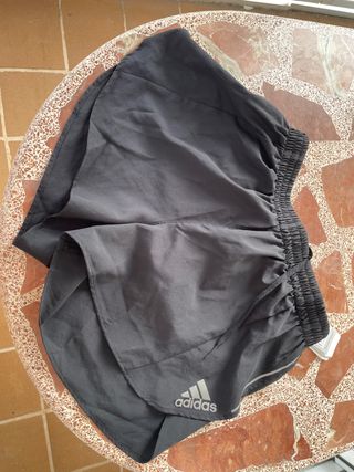 Shorts running Adidas negros