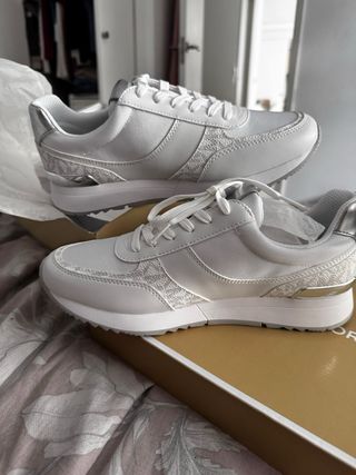 Zapatillas Michael Kors blancas originales 