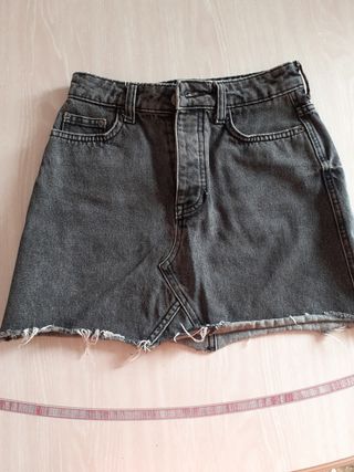 Minifalda gris Bershka 