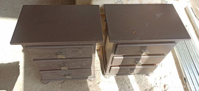  Comoda y mesillas de noche - 2 uds. Madera. 