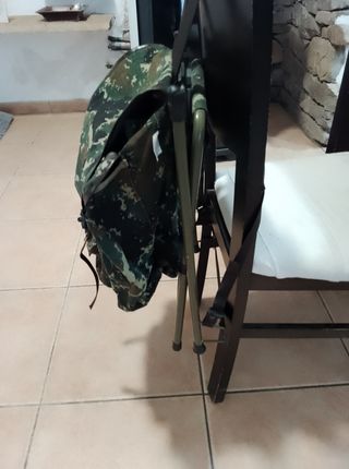 Mochila/taburete vintage camuflaje 