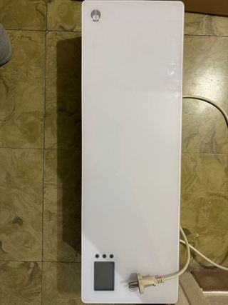 Calefactor eléctrico blanco