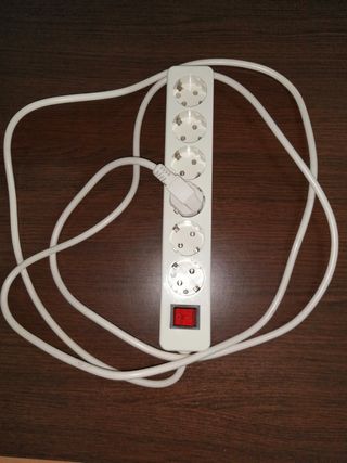 Regleta 6 enchufes - Protector de sobretensiones