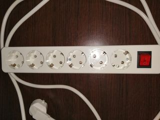 Regleta 6 enchufes - Protector de sobretensiones