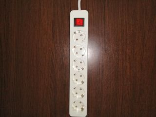 Regleta 6 enchufes - Protector de sobretensiones