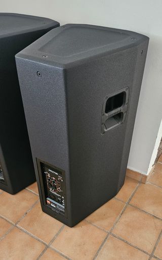 2 JBL PRX-735 3000W RMS