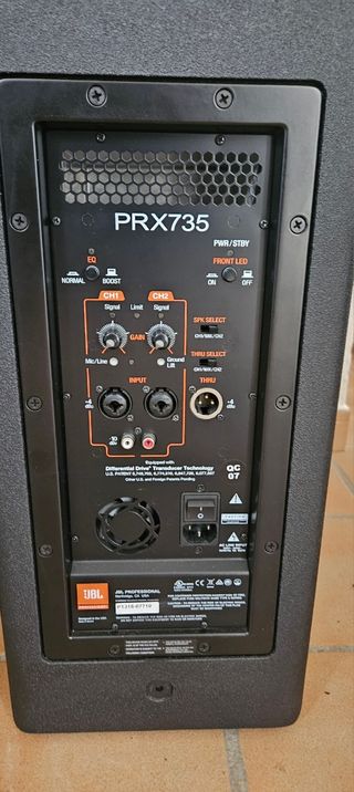 2 JBL PRX-735 3000W RMS