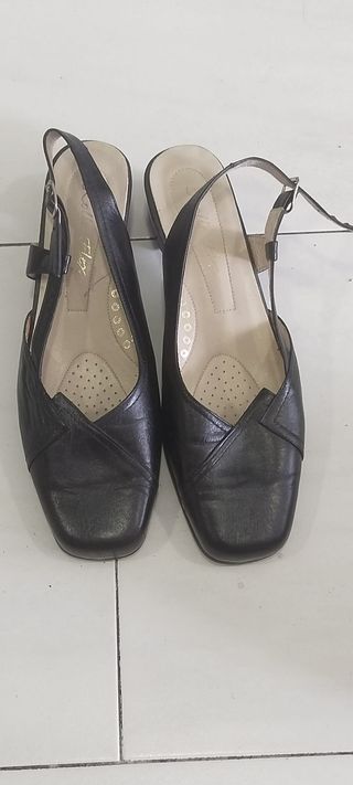Zapatos negros mujer tacón bajo