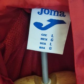 Chaqueta Joma cortavientos roja