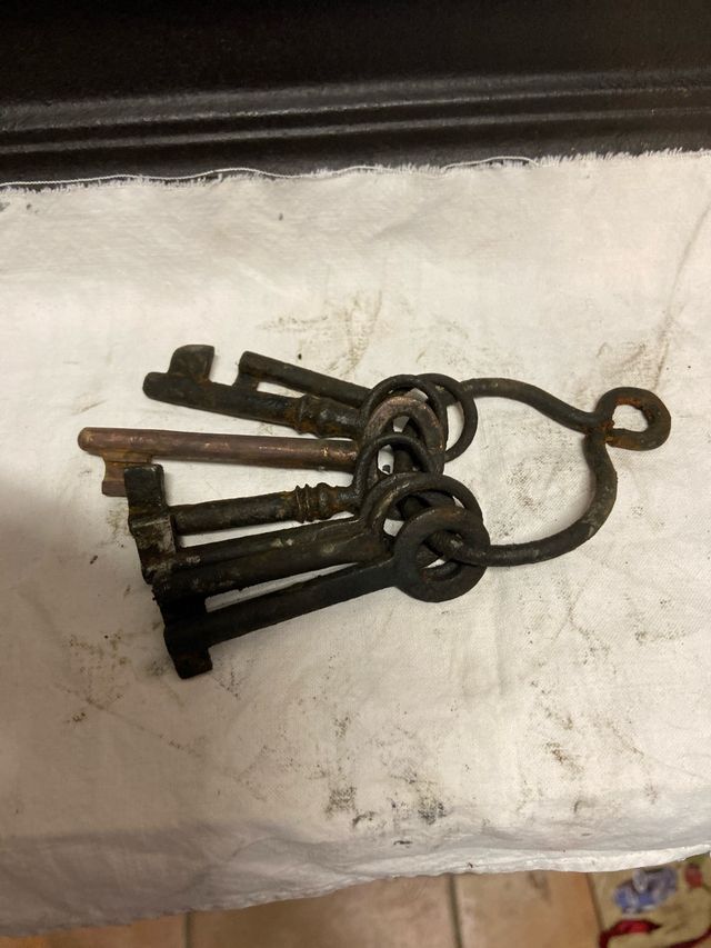 Chiavi antiche in ferro - 7pz