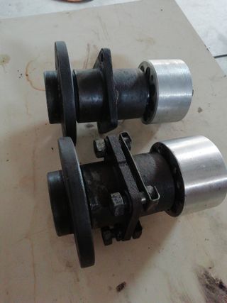 Bujes rueda completo Seat 600