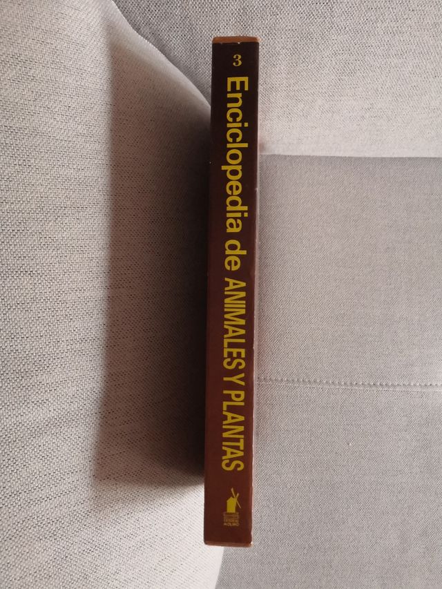 Enciclopedia de animales y plantas