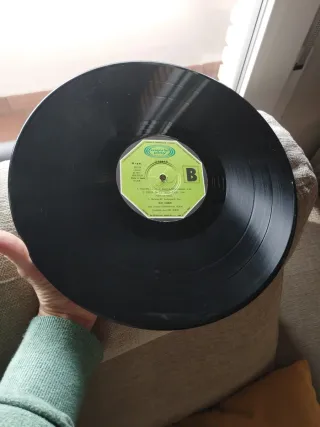 Vinilo LP DRACULA & CO- HOT BLOOD