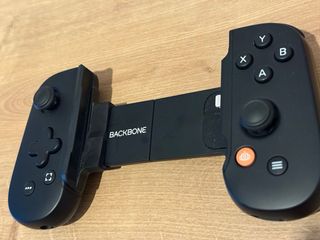 Backbone One lighning + funda + adaptadores