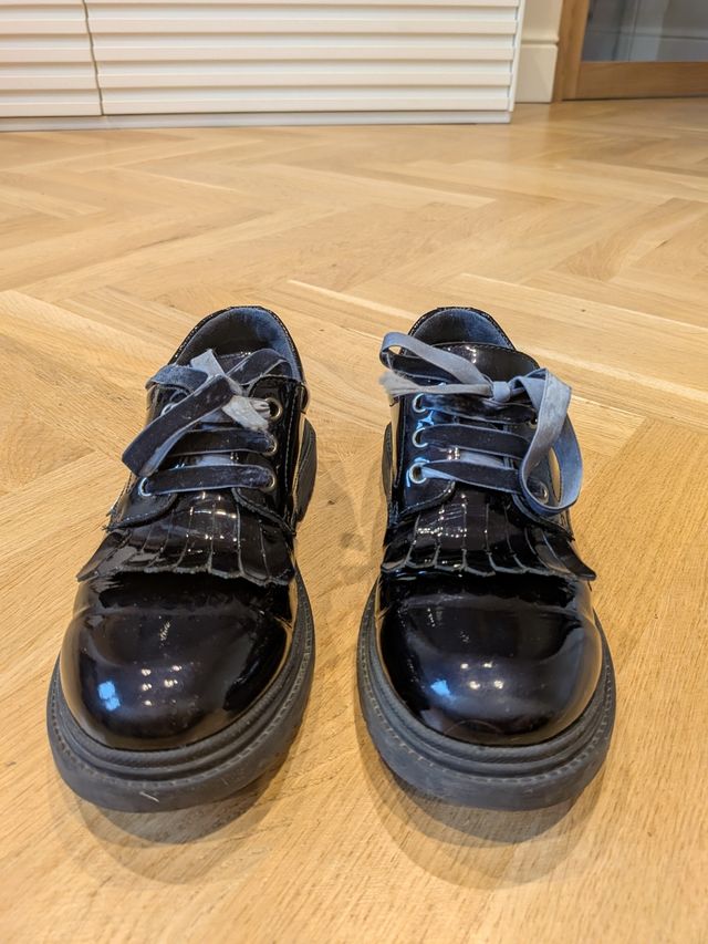 Pablosky charol niña 35