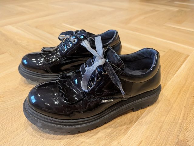 Pablosky charol niña 35