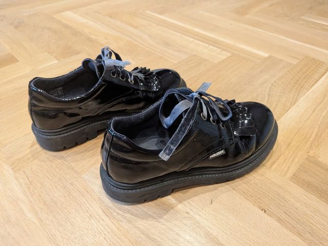 Pablosky charol niña 35