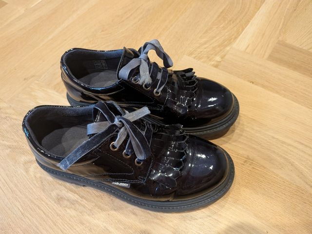 Pablosky charol niña 35