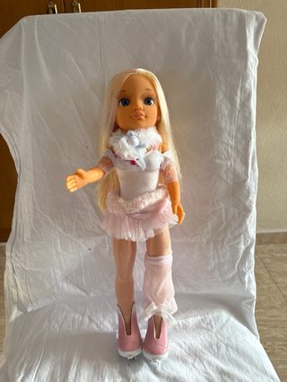 Muñeca Nancy patinadora