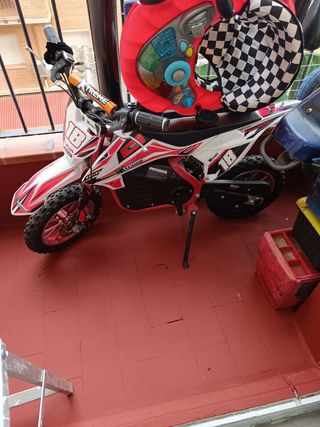 Moto eléctrica infantil 1000W