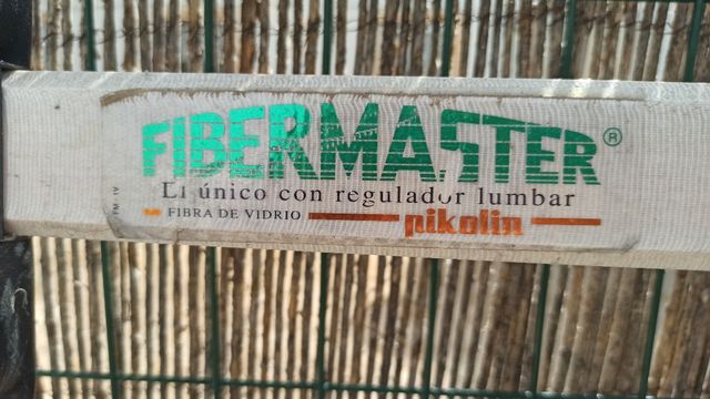 Somier metálico beige y negro