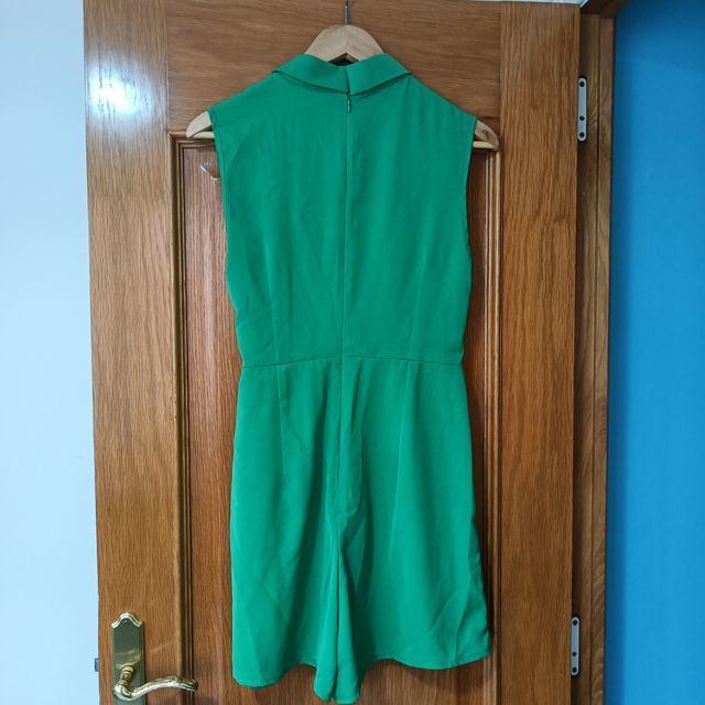 Mono corto verde - Tejido ligero