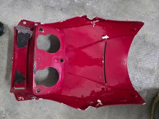 Tapa frontal Cagiva Freccia C12R para repasar 
