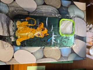 Funda iPhone 16 Pro Max Rey León