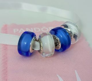 Par de  Charms Murano Azul.