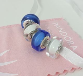 Par de  Charms Murano Azul.