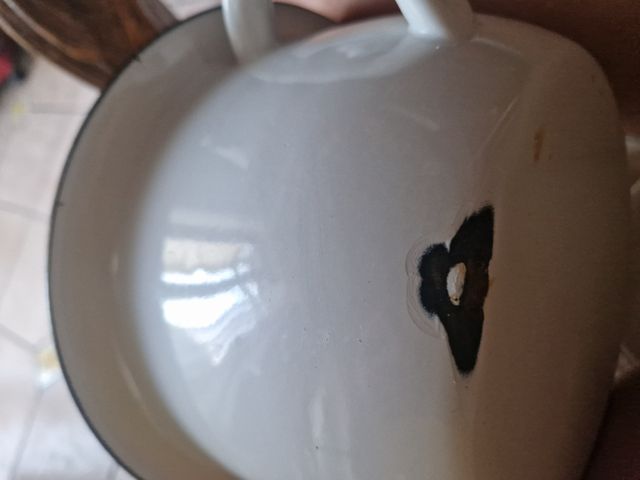 Pitale smaltato bianco e blu