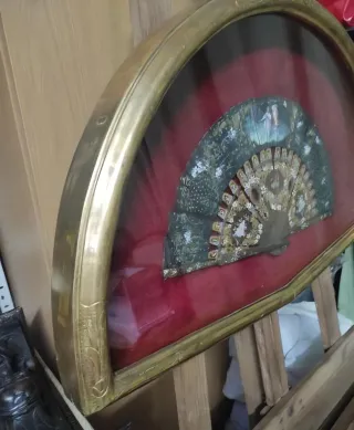 Antigüedades Abaniquera en pan de oro