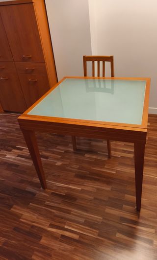 Mesa comedor cuadrada cristal