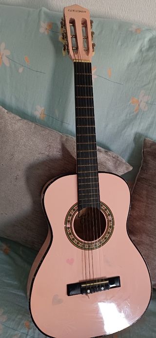 Guitarra rosa + Piano RockJam RJ321