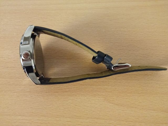 Reloj Marea - Negro y Plata