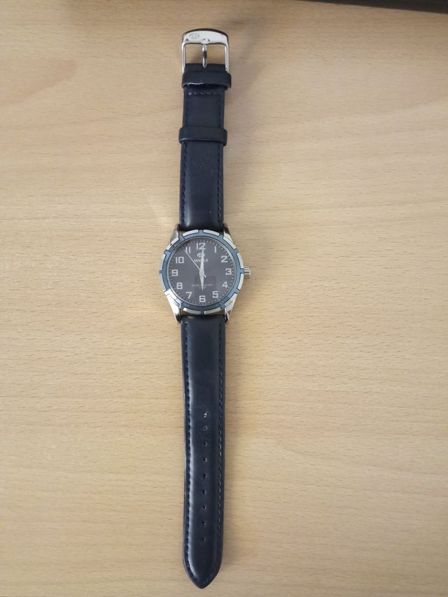 Reloj Marea - Negro y Plata