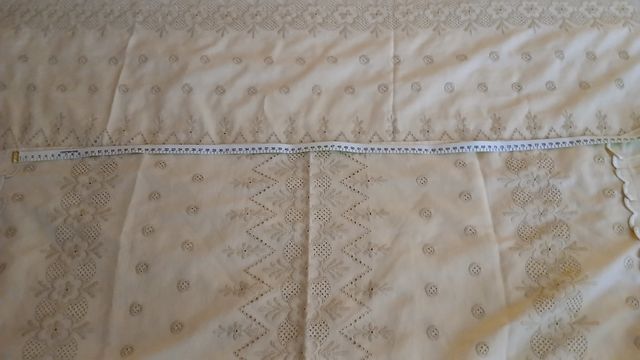 Colcha cama pequeña . Vintage 