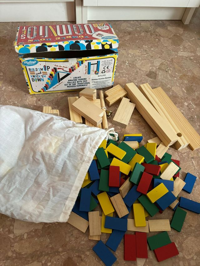 Dominó Tumble Down: Juego completo