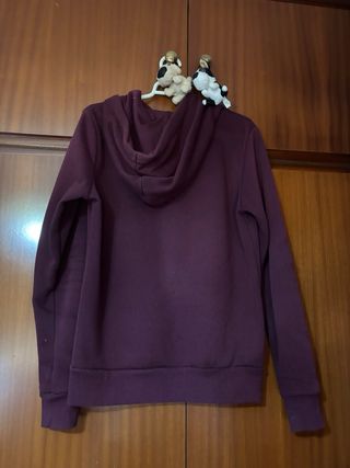 Chaqueta de chándal con capucha 
