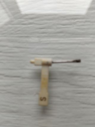 Aguja tocadiscos vintage