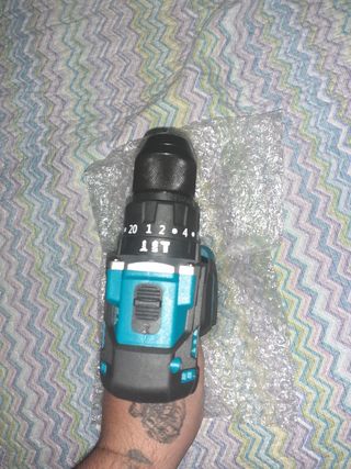 Taladro percutor Makita 18V Brushless