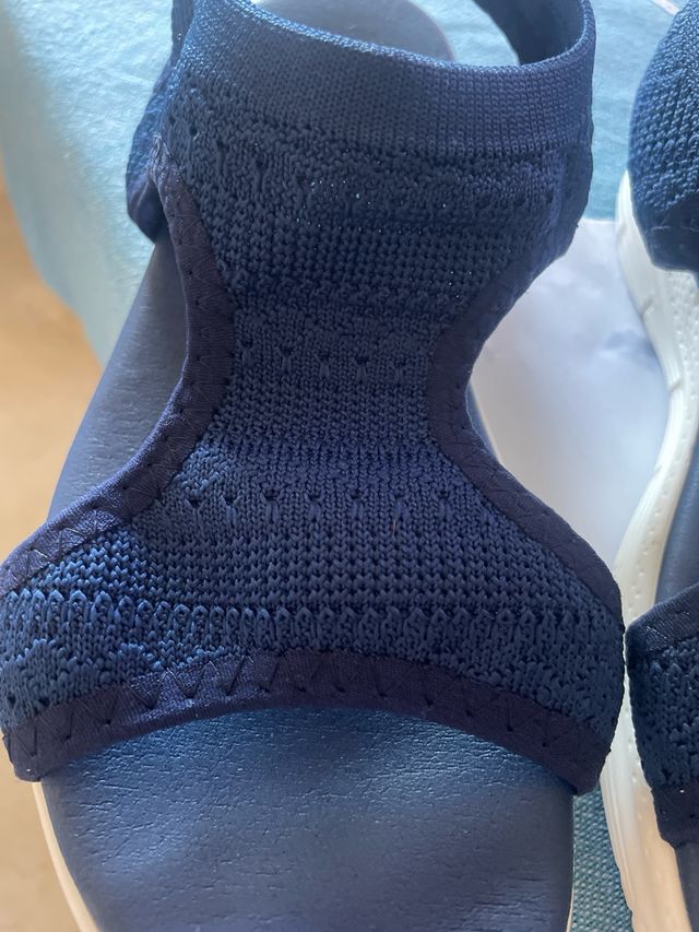 Sandalias azules tejido deportivo