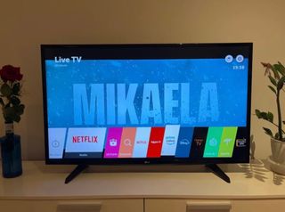 Smart TV LG 43" 4K 43LH590V