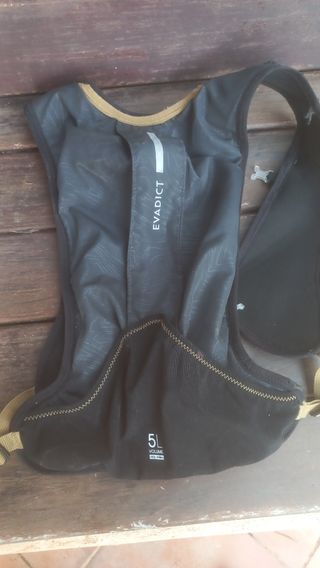 Chaleco running Evaddict 5L