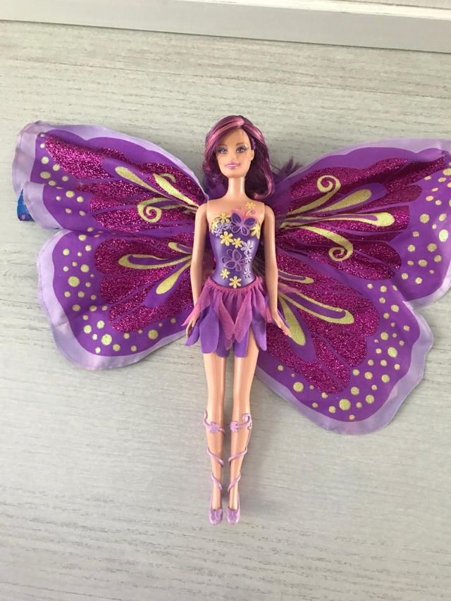 Muñeca Barbie hada mariposa