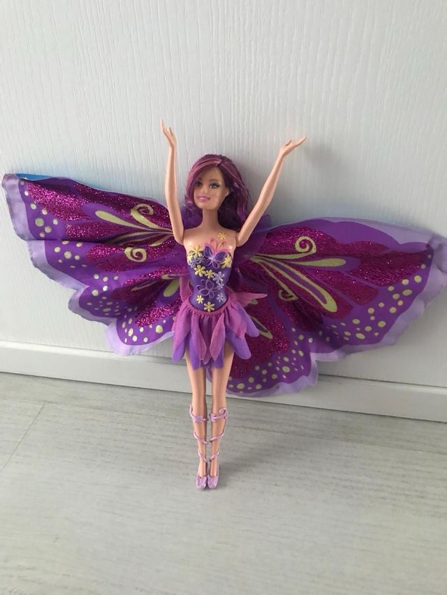 Muñeca Barbie hada mariposa