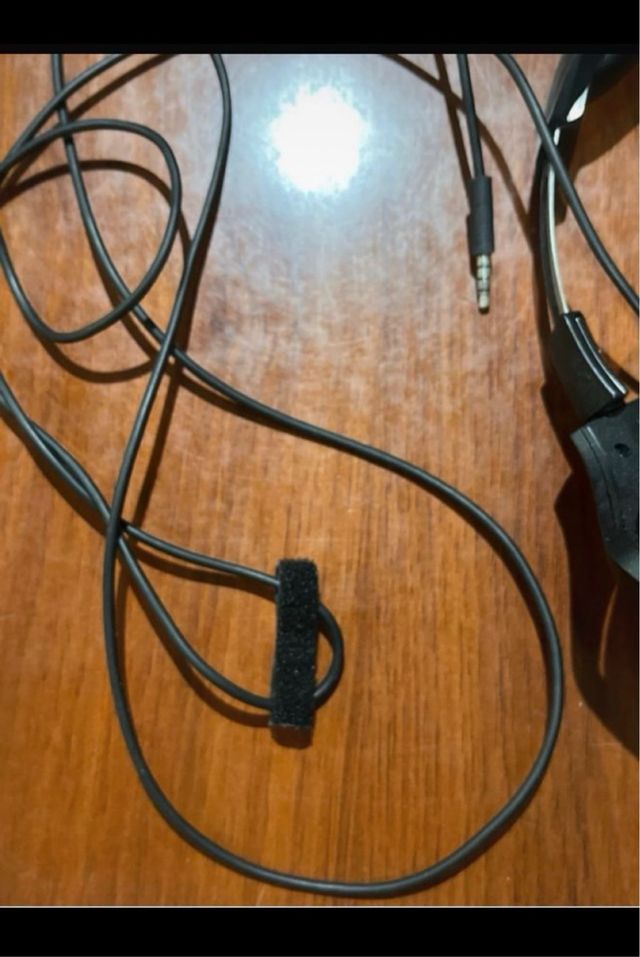 Cascos Gaming - Negro y Rojo