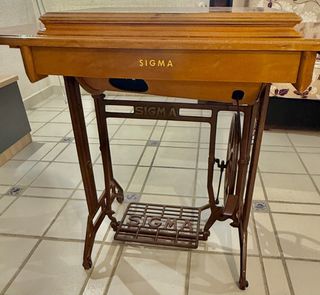 Máquina coser SIGMA antigua
