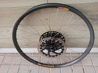 rueda 26 X30 reforzada Mavic trasera gama alta 