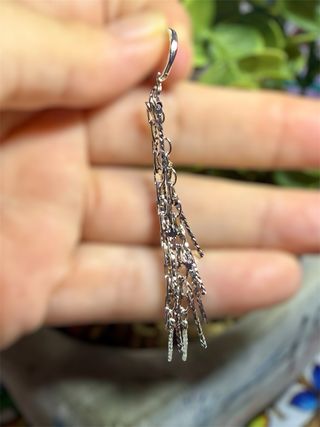 Pendientes largos chapados en plata